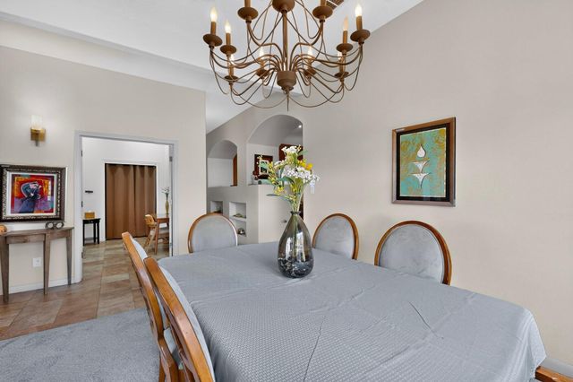 2805 Rio Orilla Lane NW, Albuquerque, NM 87120