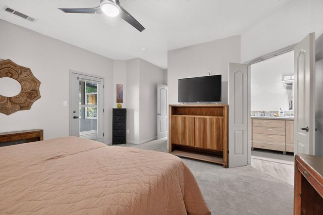 2805 Rio Orilla Lane NW, Albuquerque, NM 87120