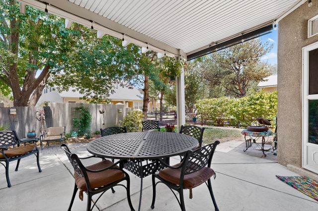 2805 Rio Orilla Lane NW, Albuquerque, NM 87120