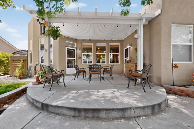 2805 Rio Orilla Lane NW, Albuquerque, NM 87120