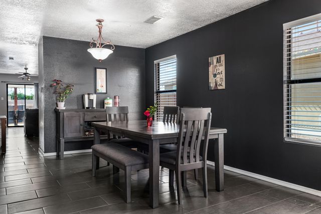 10419 Arroyo Crest Drive NW, Albuquerque, NM 87114