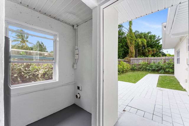 1891 Ridge Road, North Palm Beach, FL 33408