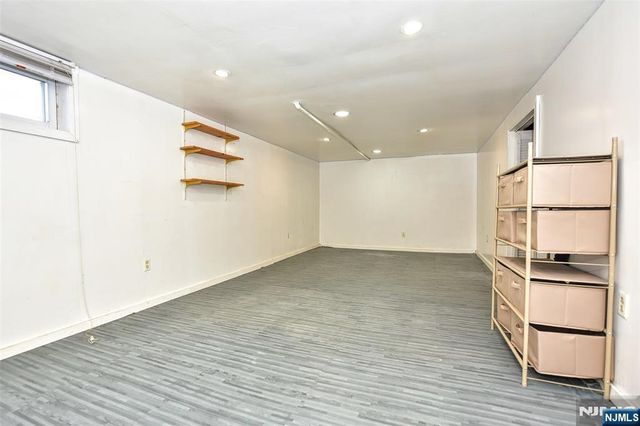 12-64 Burbank Street, Fair Lawn, NJ 07410