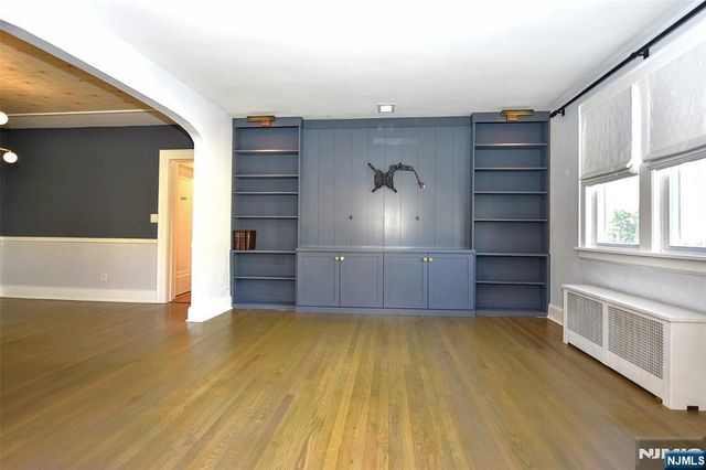 12-64 Burbank Street, Fair Lawn, NJ 07410