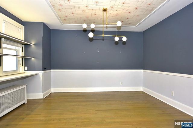 12-64 Burbank Street, Fair Lawn, NJ 07410