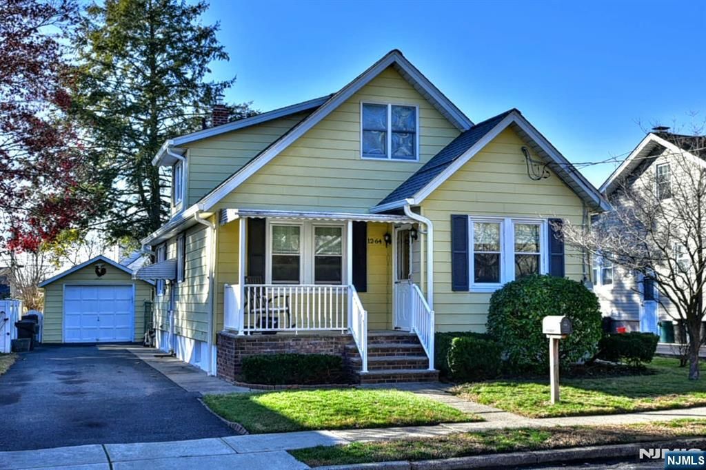 12-64 Burbank Street, Fair Lawn, NJ 07410