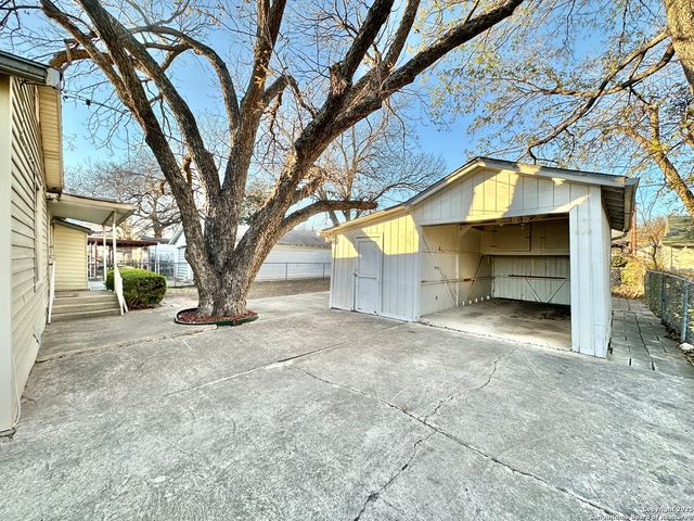 227 CAVALIER AVE, San Antonio, TX 78225