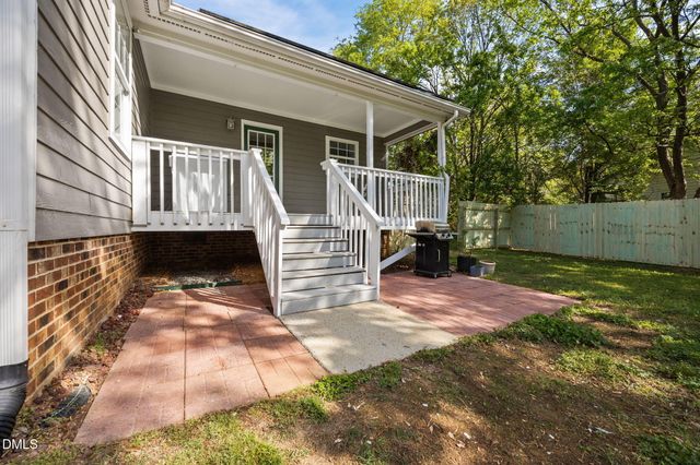 109 Teal Lake Drive, Holly Springs, NC 27540