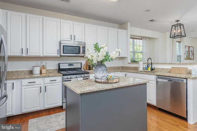 460 AURA RD, Glassboro, NJ 08028