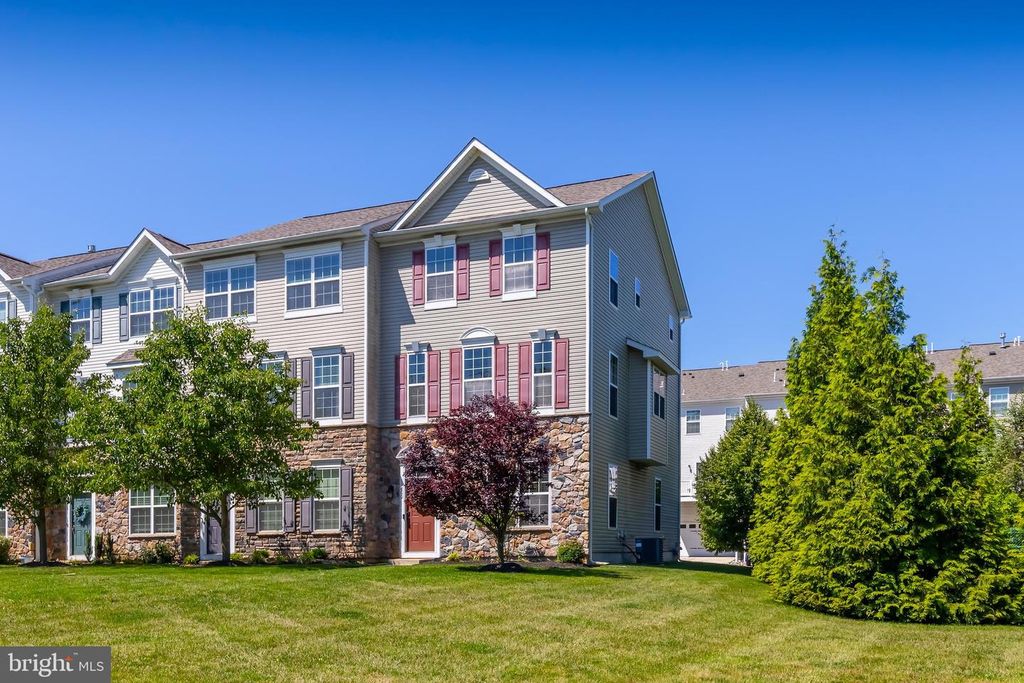 460 AURA RD, Glassboro, NJ 08028