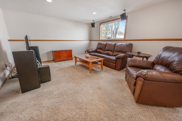 416 Cottonwood Avenue NE, Saint Michael, MN 55376