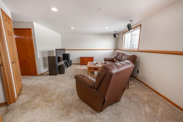 416 Cottonwood Avenue NE, Saint Michael, MN 55376