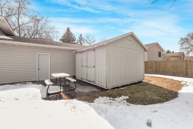416 Cottonwood Avenue NE, Saint Michael, MN 55376