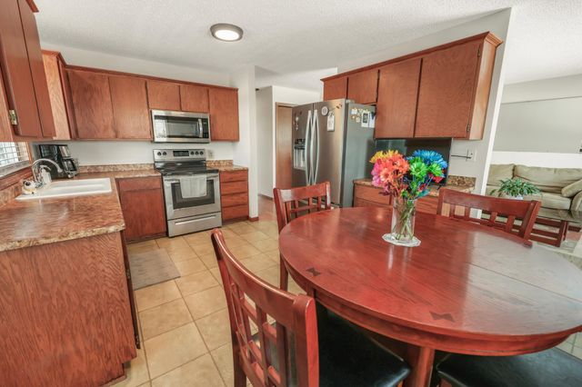 416 Cottonwood Avenue NE, Saint Michael, MN 55376