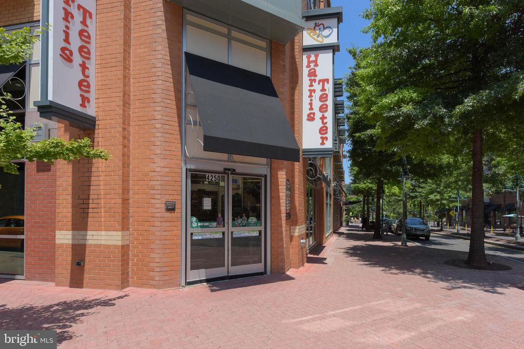 2720 S. ARLINGTON MILL DR #106, Arlington, VA 22206