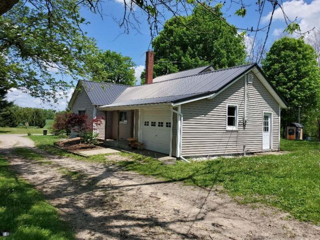 3151 E Bacon Road, Hillsdale, MI 49242