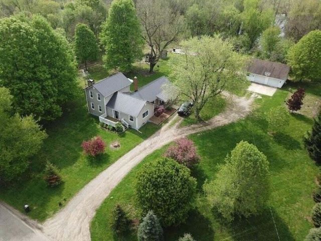 3151 E Bacon Road, Hillsdale, MI 49242