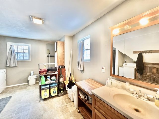 3151 E Bacon Road, Hillsdale, MI 49242