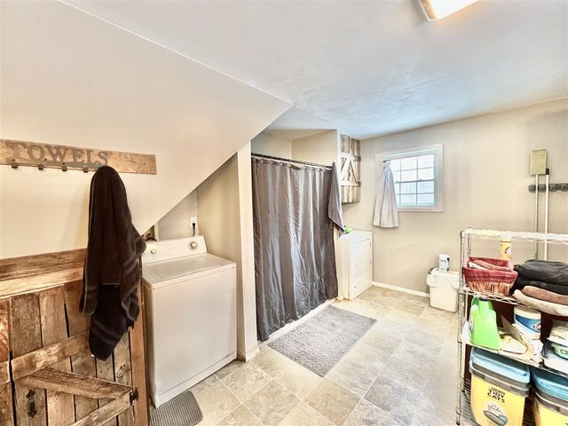 3151 E Bacon Road, Hillsdale, MI 49242