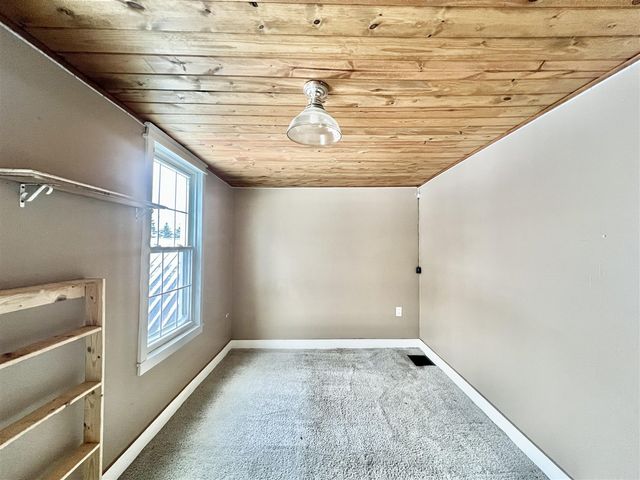 3151 E Bacon Road, Hillsdale, MI 49242