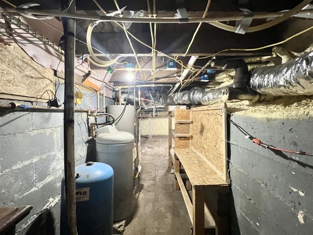 3151 E Bacon Road, Hillsdale, MI 49242