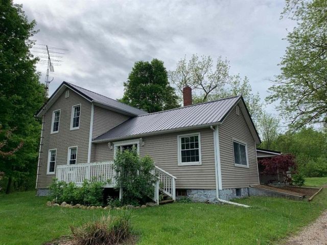 3151 E Bacon Road, Hillsdale, MI 49242