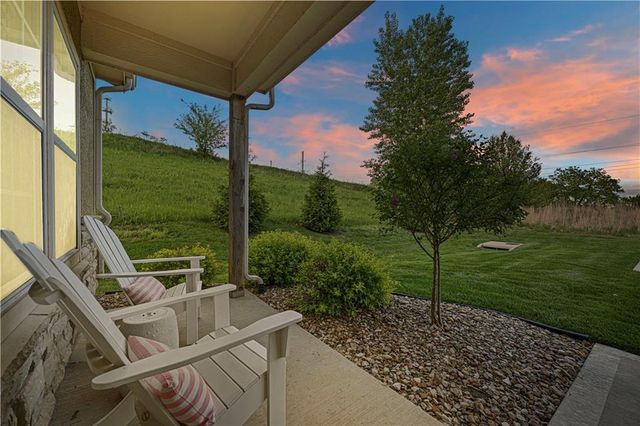 16059 Fontana Street 206, Overland Park, KS 66085