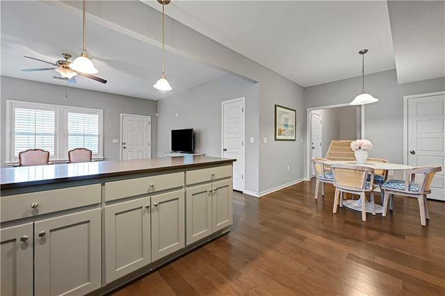 16059 Fontana Street 206, Overland Park, KS 66085