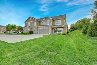 16059 Fontana Street 206, Overland Park, KS 66085