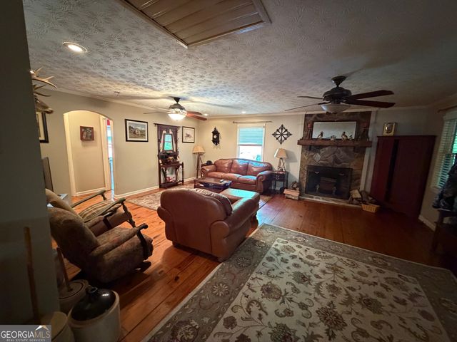 20 Clark Hill Road, Newnan, GA 30263
