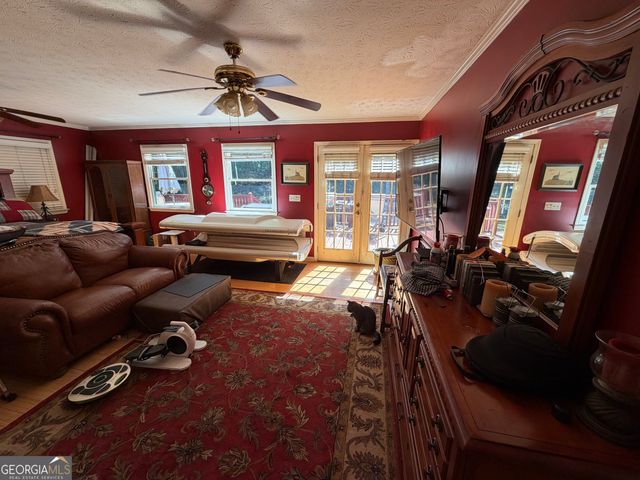 20 Clark Hill Road, Newnan, GA 30263