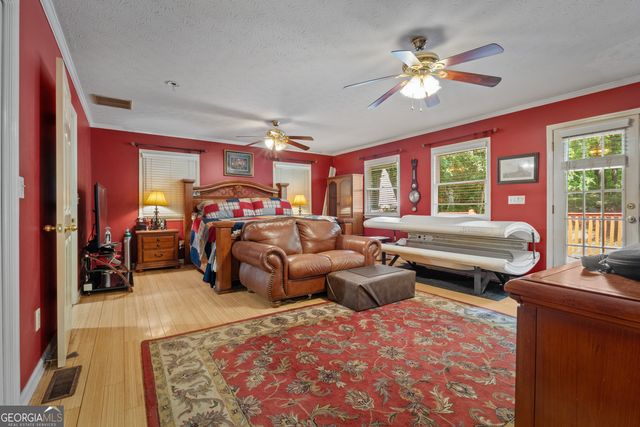 20 Clark Hill Road, Newnan, GA 30263
