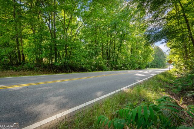 20 Clark Hill Road, Newnan, GA 30263