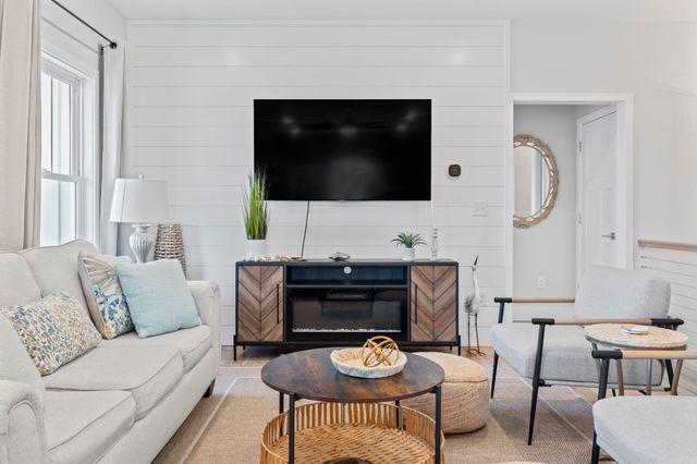 717 9th Ave. S, North Myrtle Beach, SC 29582