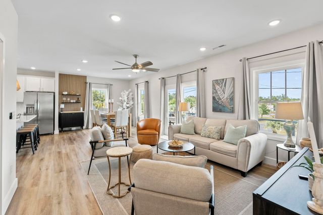 717 9th Ave. S, North Myrtle Beach, SC 29582