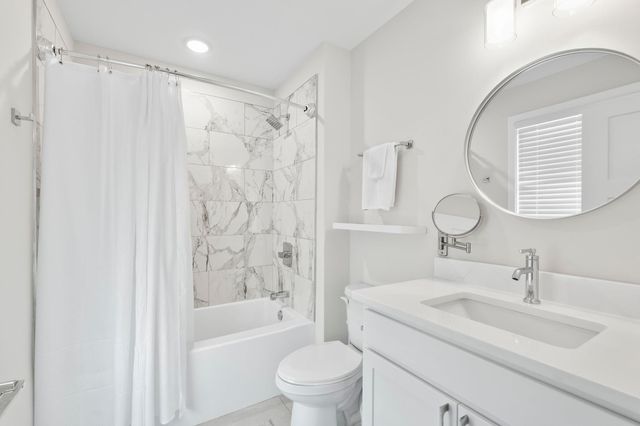 717 9th Ave. S, North Myrtle Beach, SC 29582