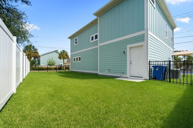 717 9th Ave. S, North Myrtle Beach, SC 29582