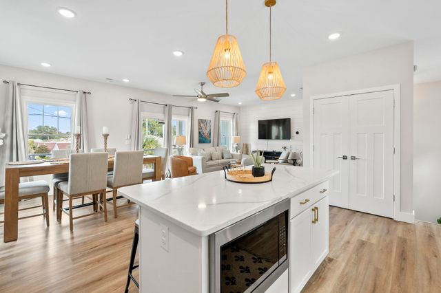 717 9th Ave. S, North Myrtle Beach, SC 29582