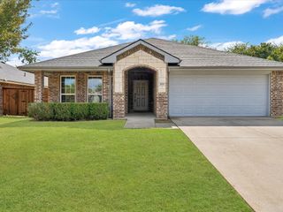810 Ranch Road, Dallas, TX 75253
