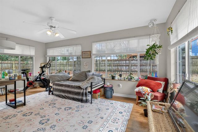 305 NW 28TH STREET, Gainesville, FL 32607