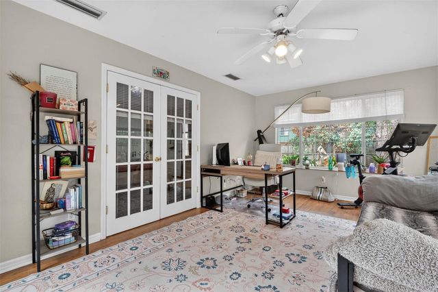 305 NW 28TH STREET, Gainesville, FL 32607