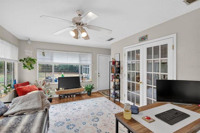 305 NW 28TH STREET, Gainesville, FL 32607