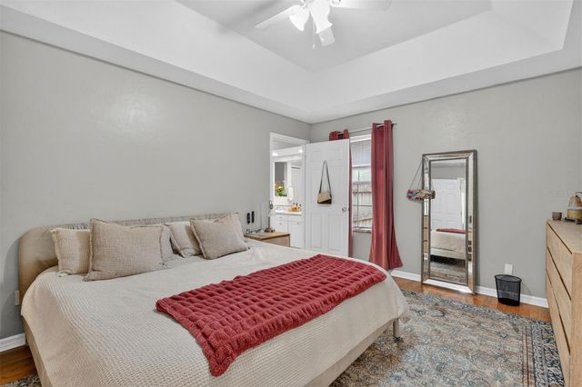 305 NW 28TH STREET, Gainesville, FL 32607