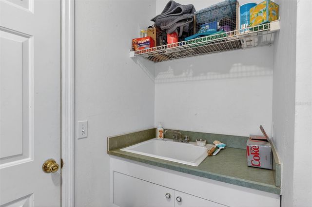 305 NW 28TH STREET, Gainesville, FL 32607