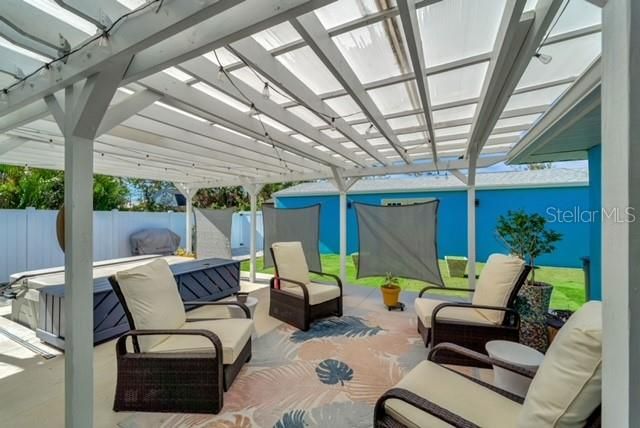 506 PINE ROAD, Nokomis, FL 34275