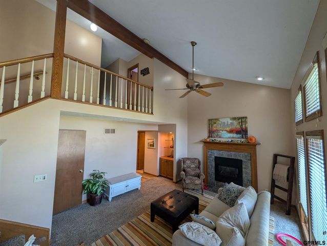 6111 Tennyson Circle, Lincoln, NE 68516