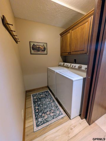 6111 Tennyson Circle, Lincoln, NE 68516