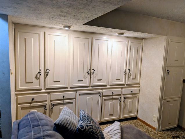 6111 Tennyson Circle, Lincoln, NE 68516
