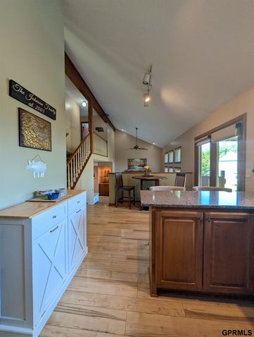 6111 Tennyson Circle, Lincoln, NE 68516