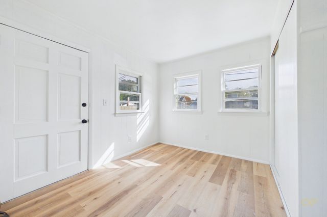 46 Brock Ave, New Bedford, MA 02744